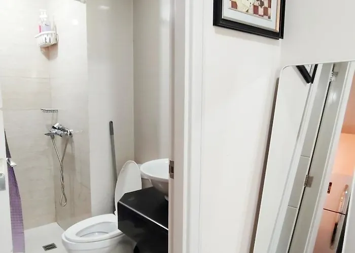 Rose Staycation Pasay Apartahotel Manila